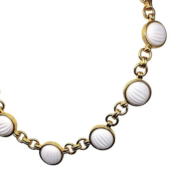 NWT Chunky Monet Statement Necklace, Fluted White Thermoset Lucite on Gold Tone,